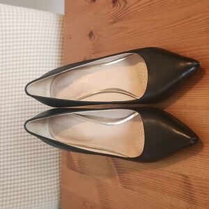 Kenneth Cole Riley 85 pump